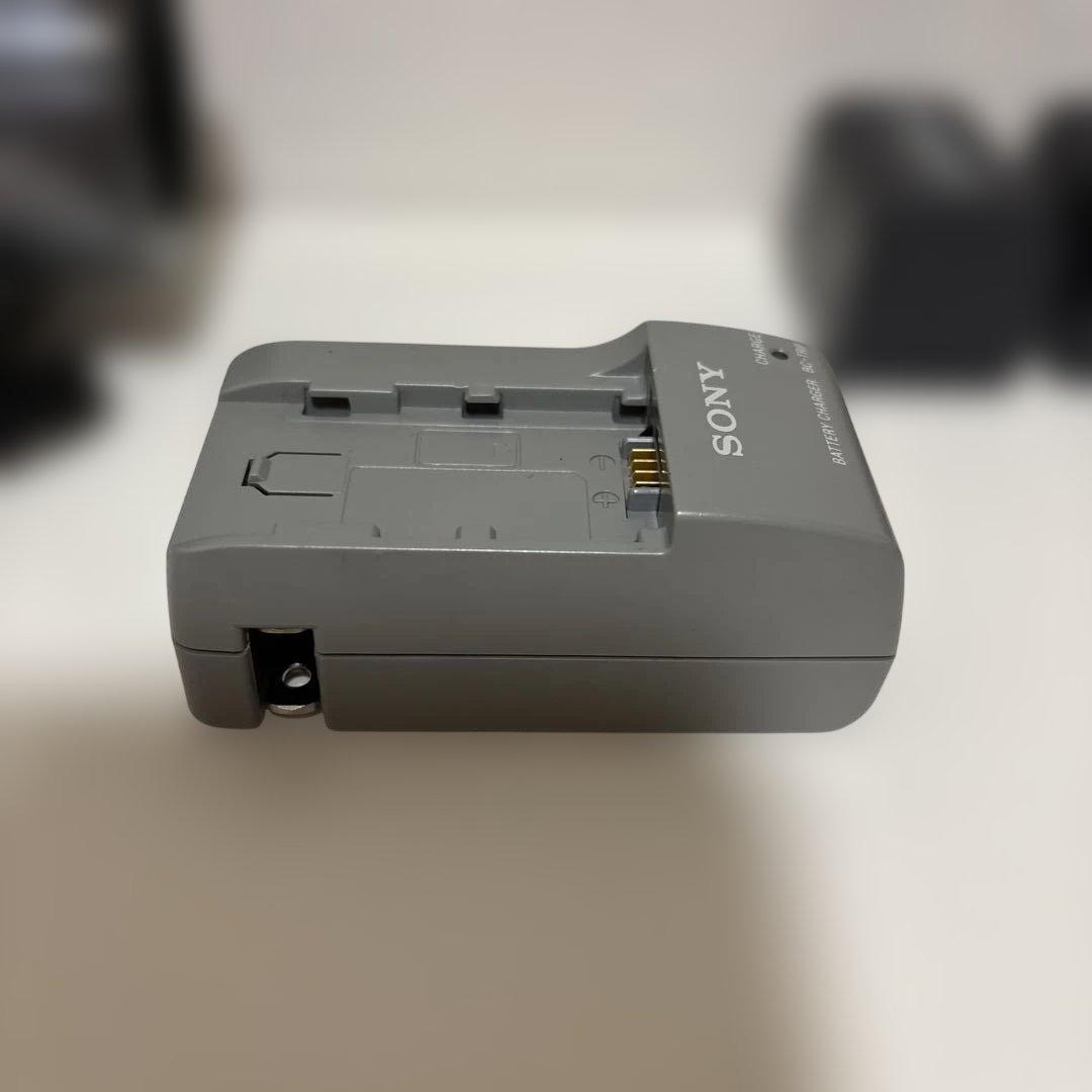 SONY ハンディカム　HDR-SR8