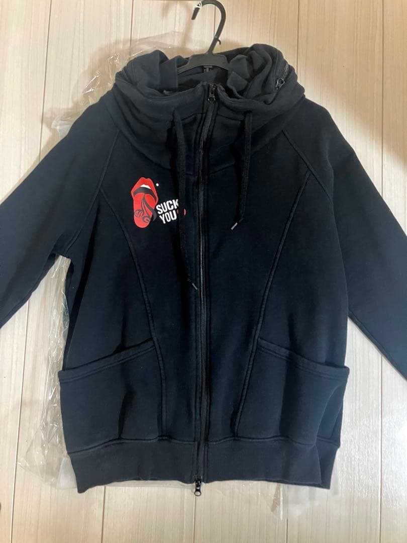 Acid Black Cherry ボリュームネックパーカー