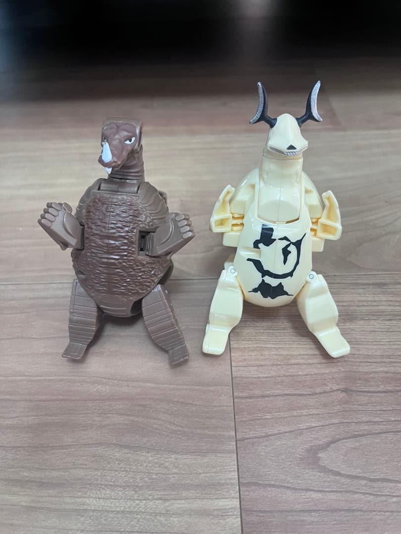 Ultra Egg Super Transformation Battle Attache Can be transformed