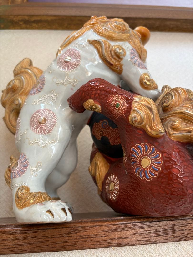 じゃれあい 玉乗り獅子 置物