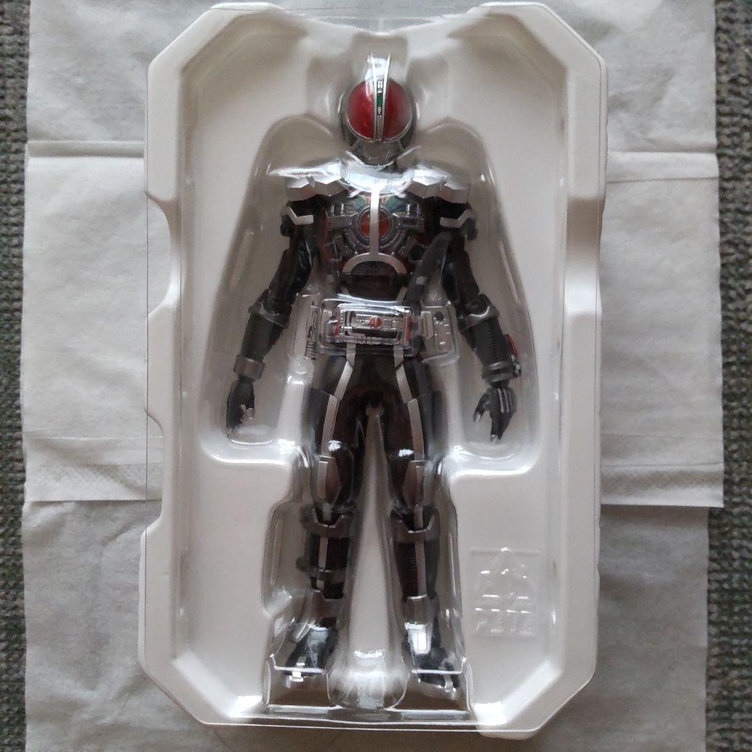 S.H.Figuarts 真骨彫製法仮面ライダー ファイズ アクセルフォーム