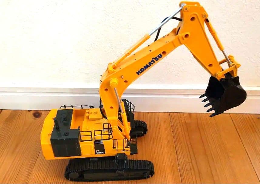 京商)　KOMATSU PC1250　ショベルカー　ラジコン　ジャンク