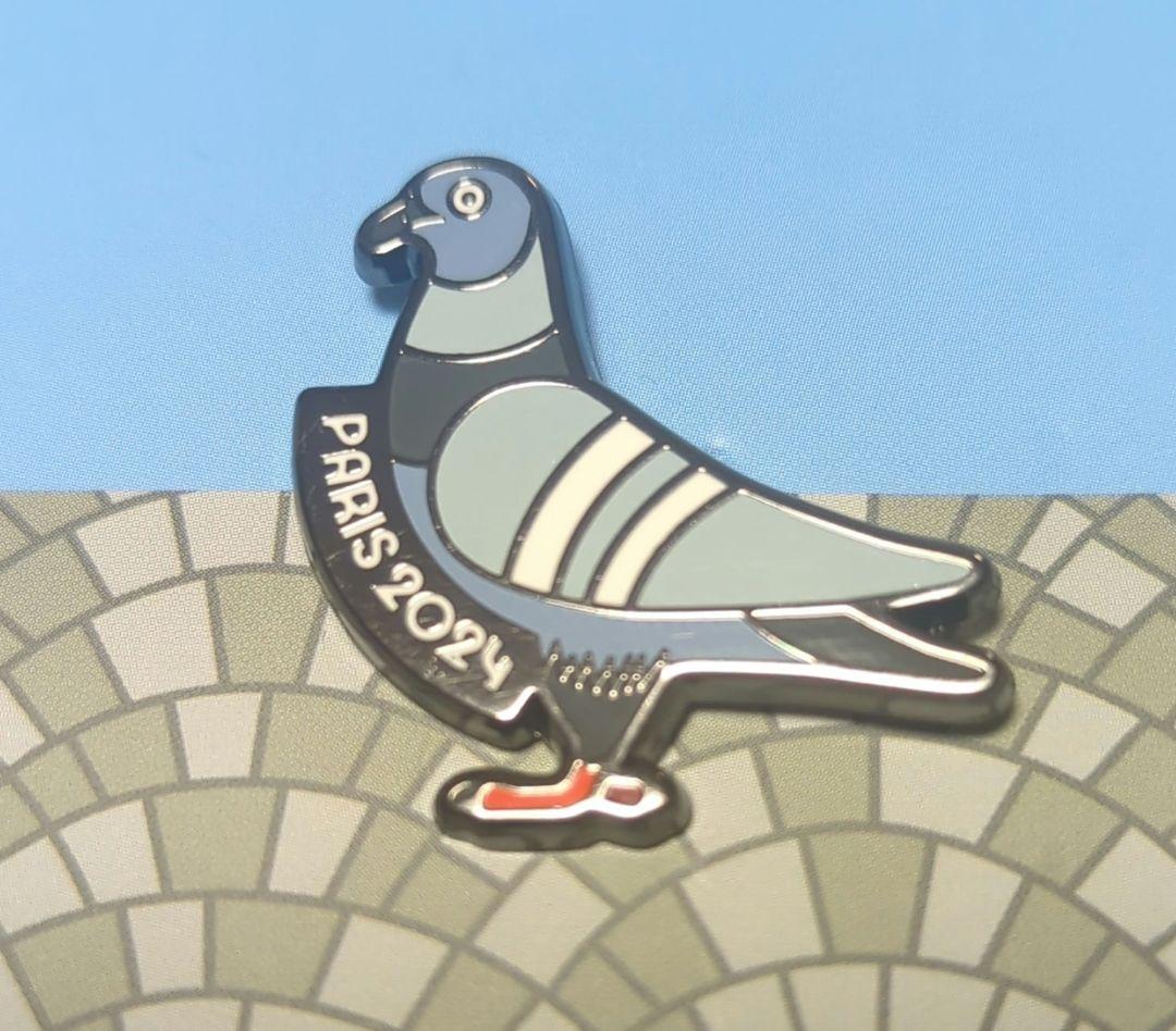パリ オリンピック 2024 ピジョン ピンバッジ 鳩