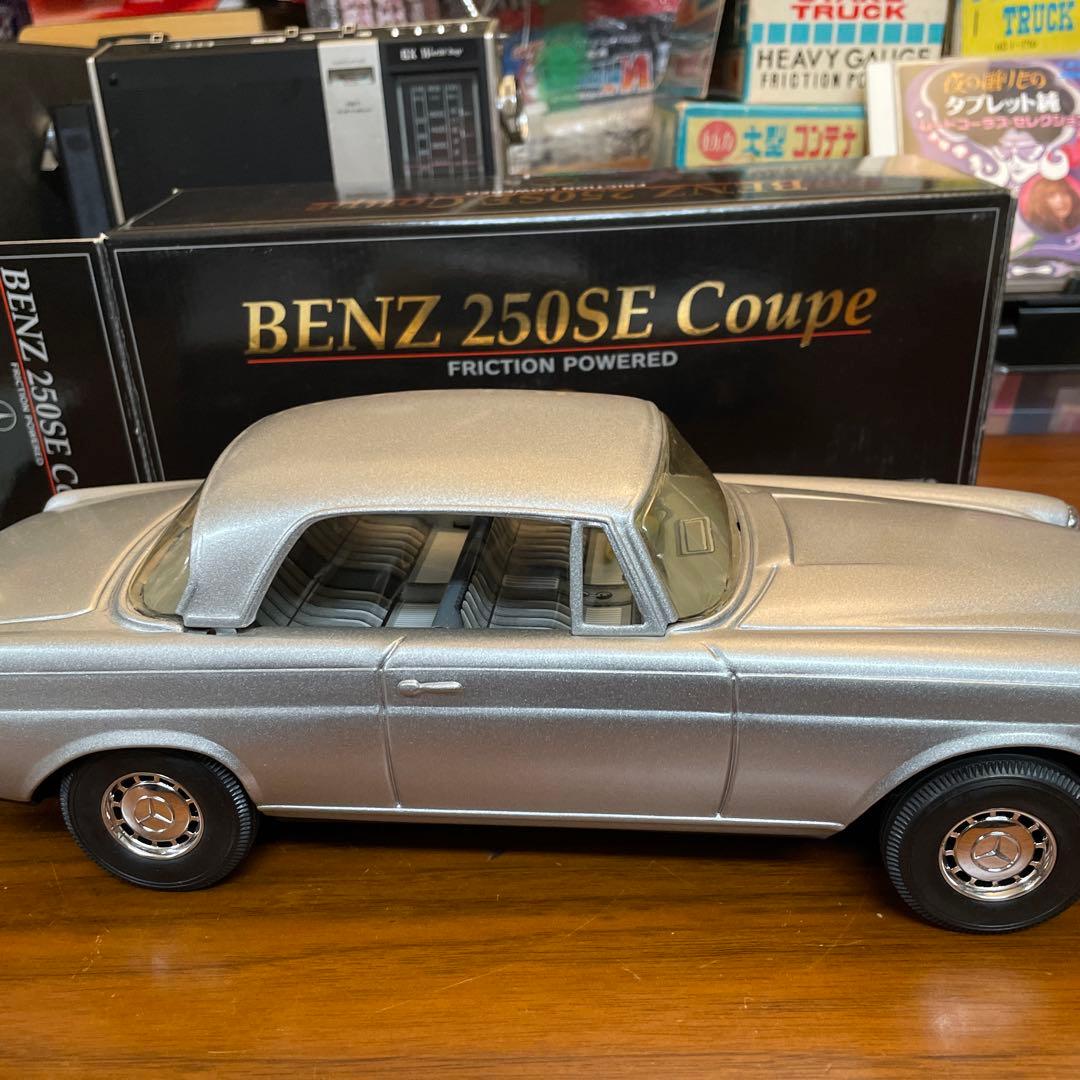 イチコーブリキ　ベンツ250SE coupé