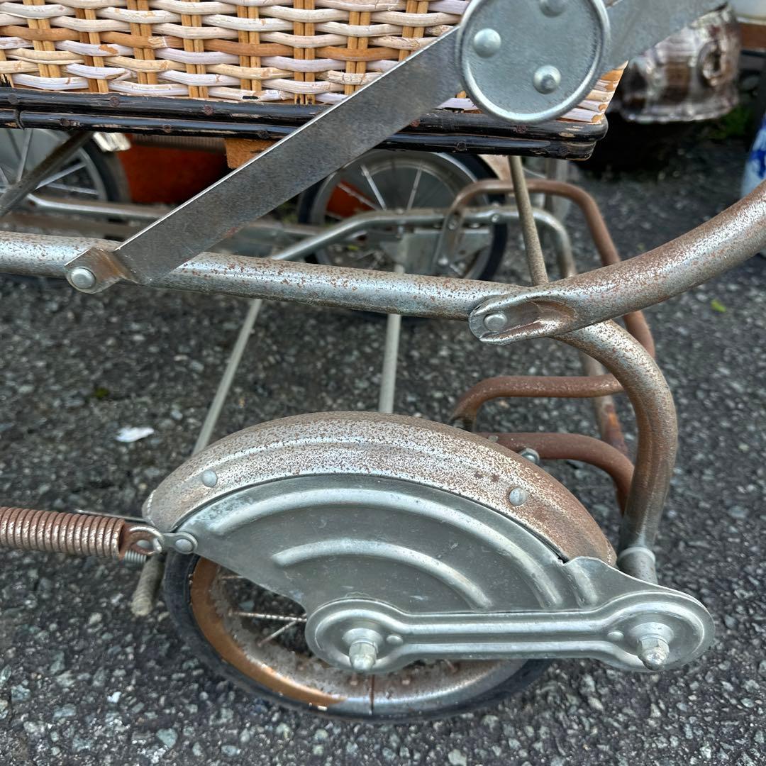 アンティーク乳母車とても可愛いホロ付きガーデンに！ペットに！