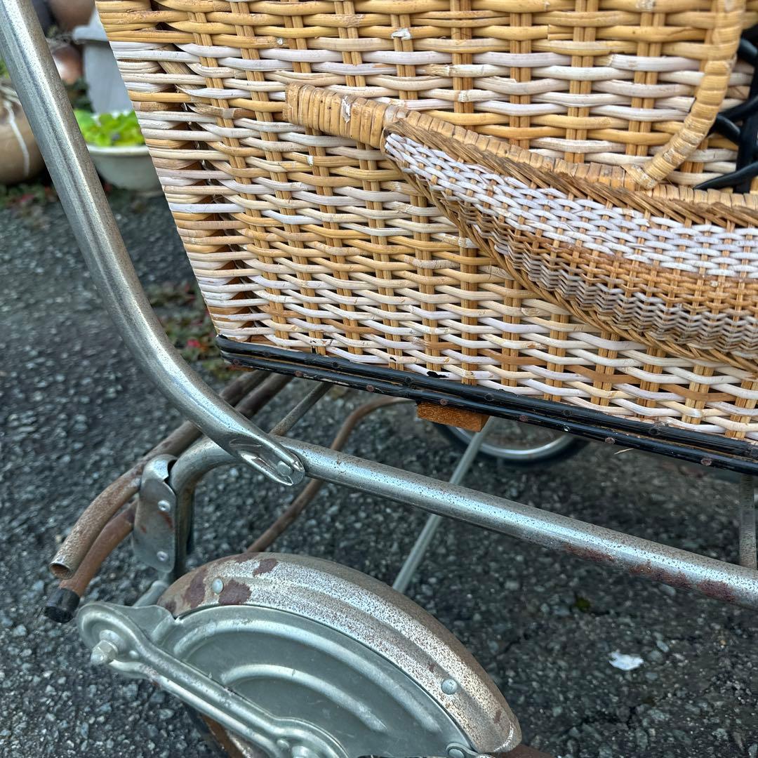 アンティーク乳母車とても可愛いホロ付きガーデンに！ペットに！