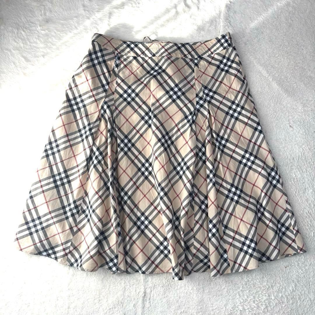 超大きいサイズ 46高級 バーバリーロンドンノバチェック柄 フレアスカート