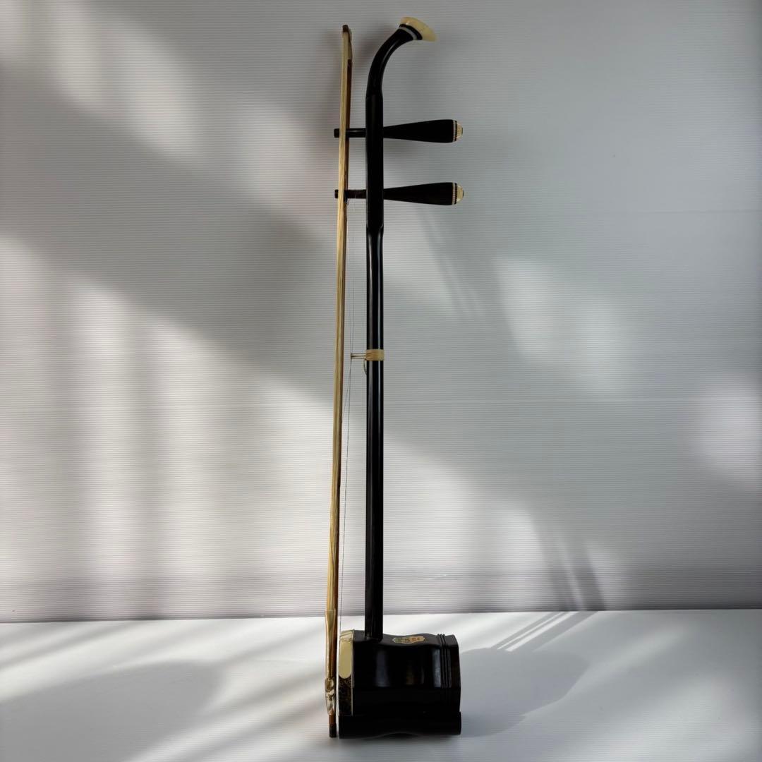 良品 二胡 天然 蛇皮 民族楽器 敦煌牌 上海 弓 ケース 謌 弦楽器