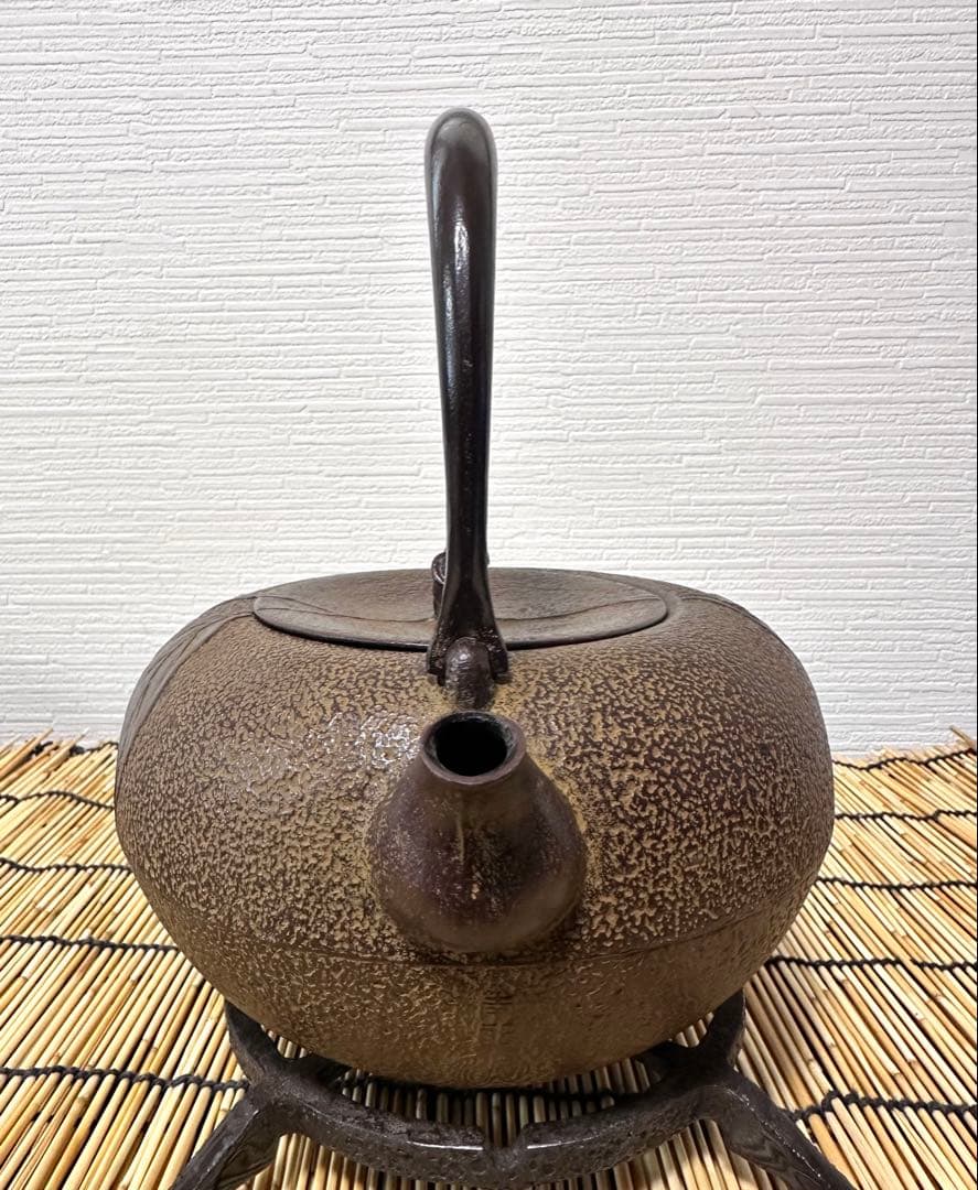 未使用品　南部伝統工芸士 及川寛治作　１５型姥口 柑橘文様　南部鉄瓶　南部鉄器