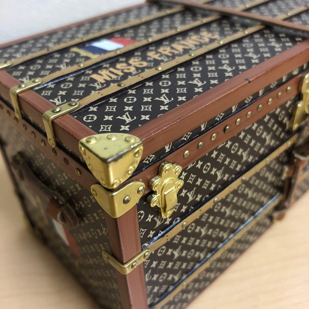 ルイ・ヴィトン ペーパーウェイト 限定ノベルティ クリア 置物 LOUIS