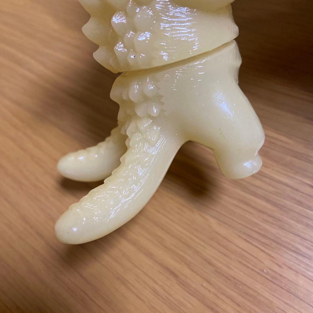 小夏屋　ネゴラ　蓄光成型　未塗装　ソフビ 5440