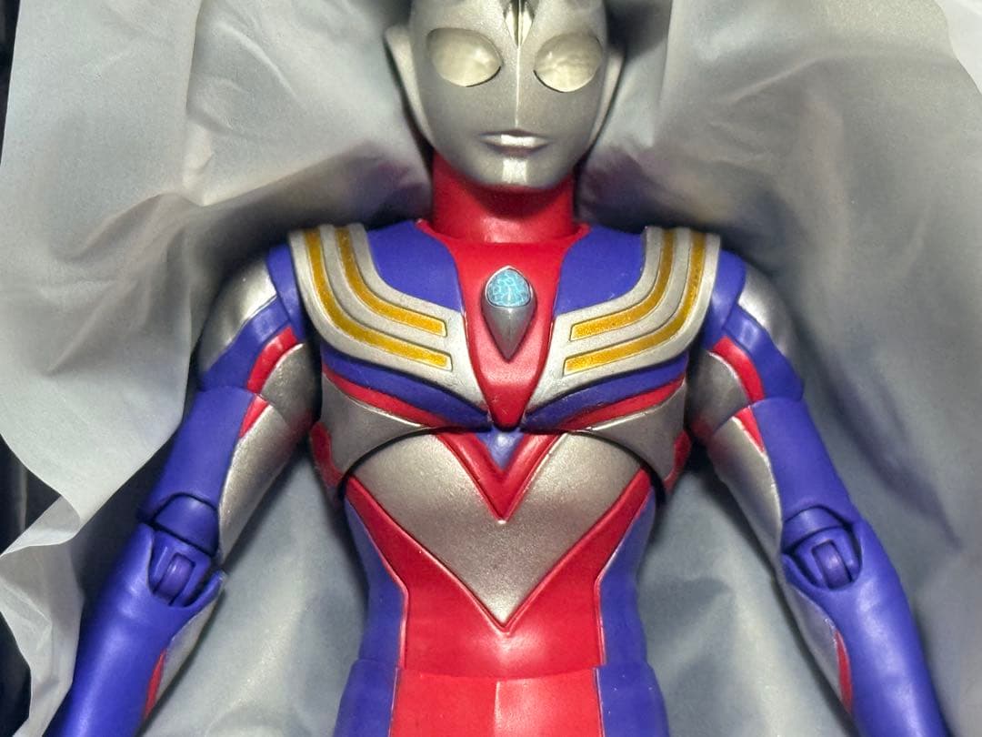 真骨彫　ウルトラマンティガ