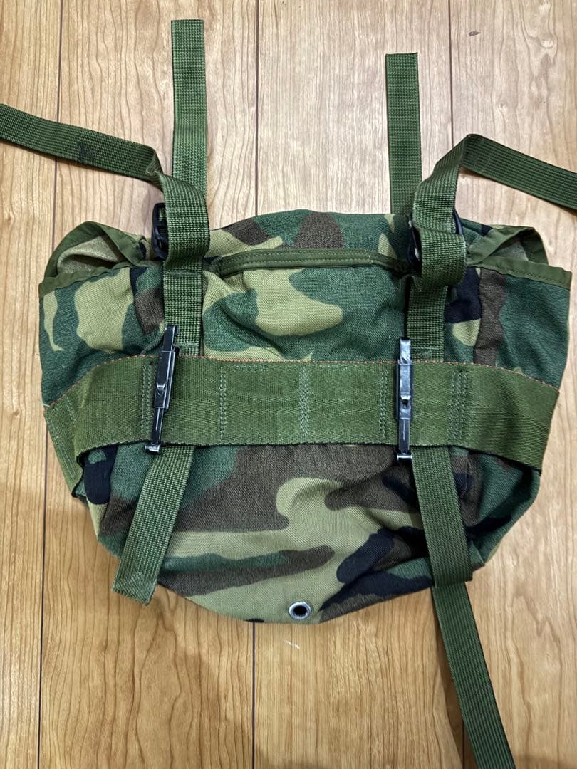 米軍実物極上品 米軍のMOLLEフィールドパック ブットパック 【米軍実物】