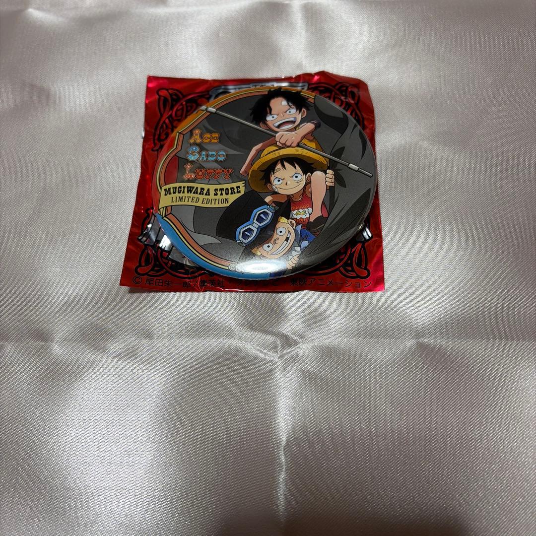 ONE PIECE 輩缶バッジ サバイバルの海 エース、ルフィ、サボ - メルカリ