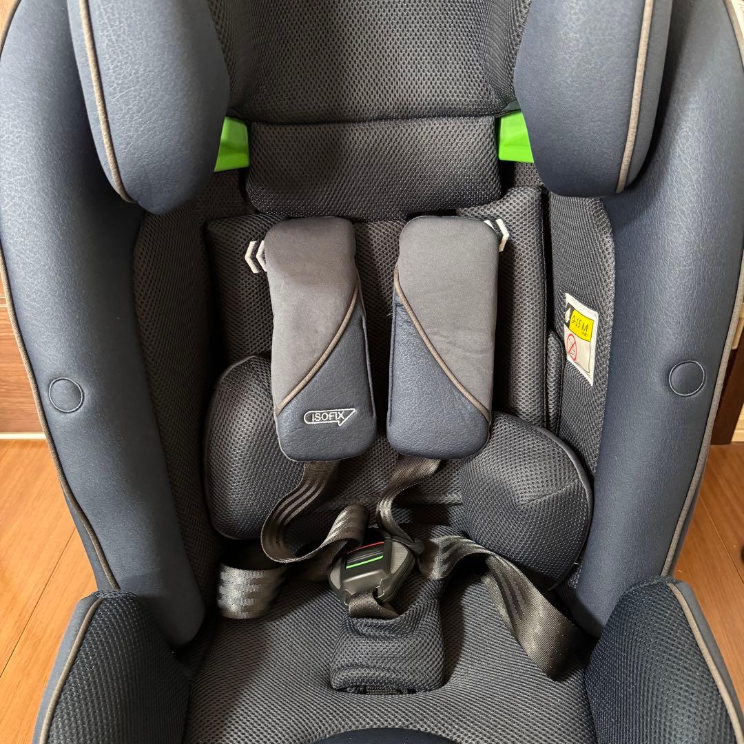 極美品アップリカフォームフィットISOFIXセーフティプラス