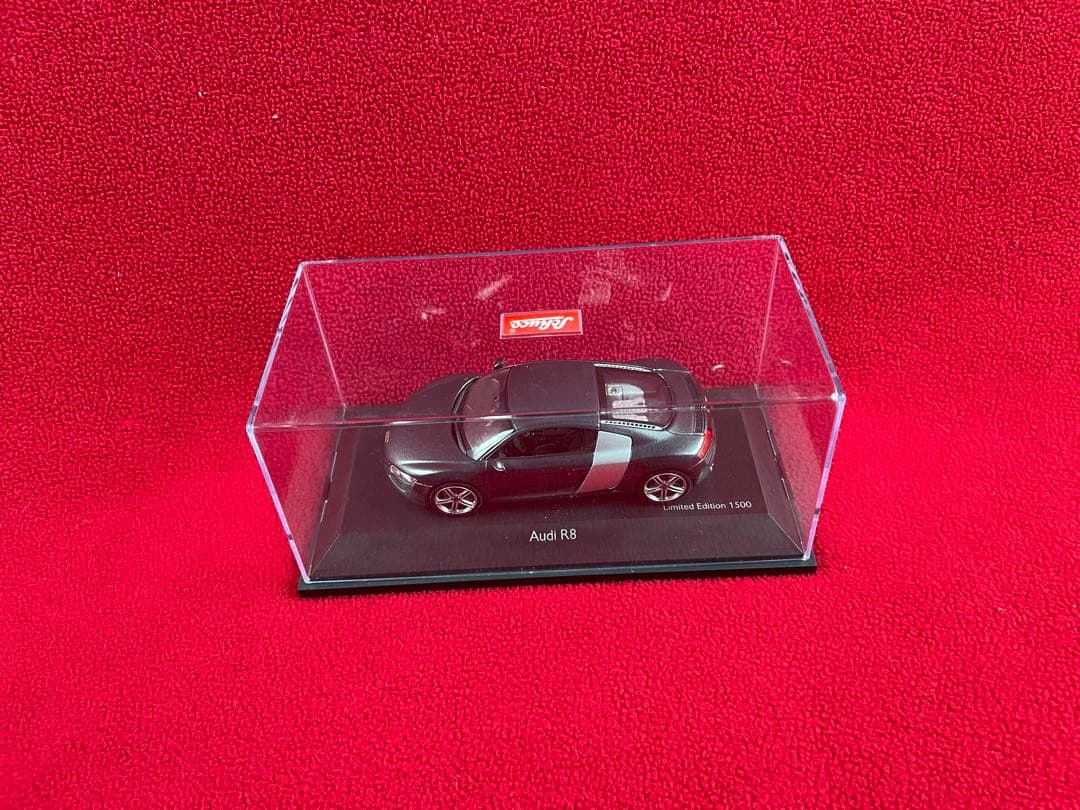 Schuco R8 ミニカー 1/43 シュコー　アウディ　デイトナグレー