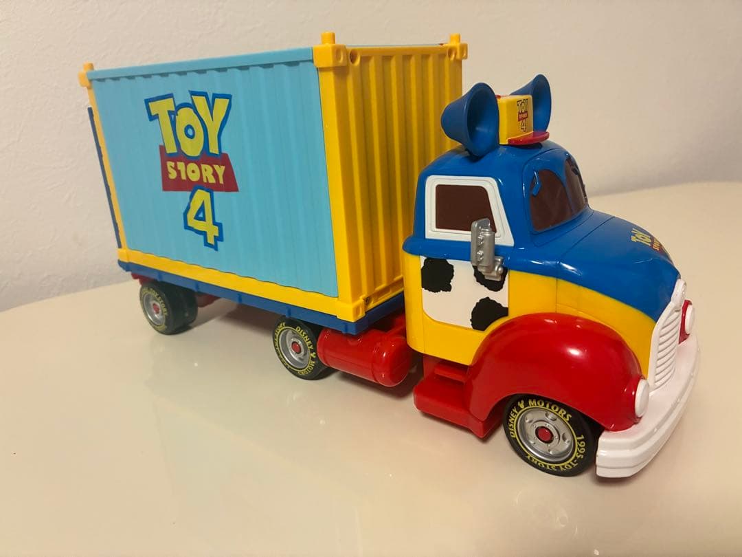 【美品】トミカ　トイストーリー　トイズキャリー（トラック）・トミカ11台セット！