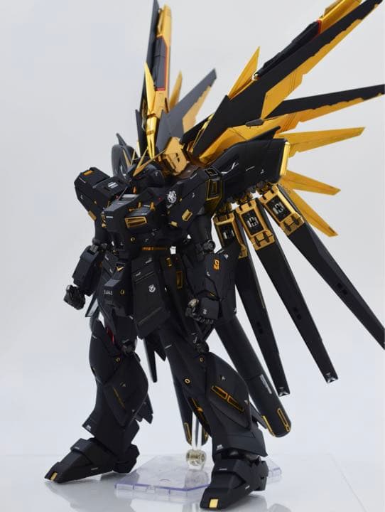 mg Hi-νガンダム全塗装完成品筋彫り追加νガンダムカラー