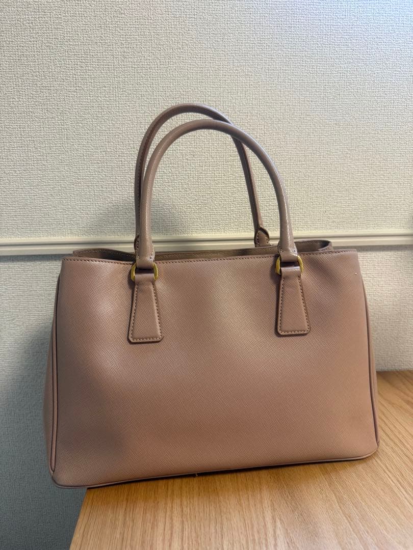 PRADA ガリレア サフィアーノ ミディアム ショルダー付き