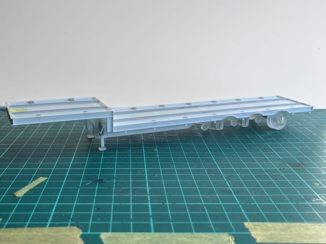 ひろか　1/50 段落ち3軸フラットトレーラー