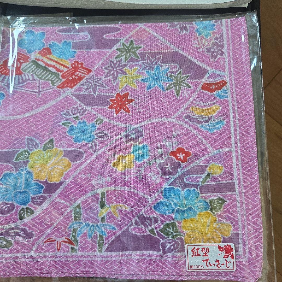 沖縄三線本体とチューナー、教本セット 楽器・機材