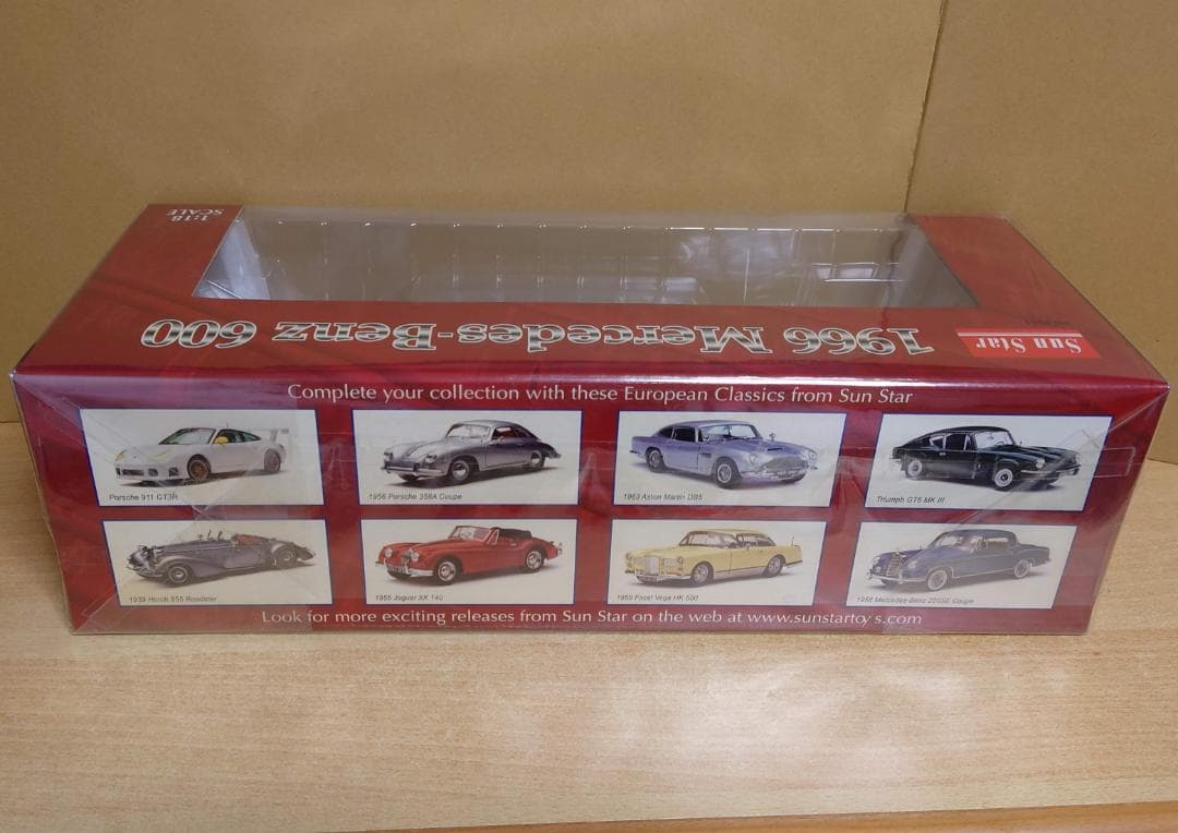 1/18 メルセデスベンツ Mercedes-Benz 600 リムジンミニカー