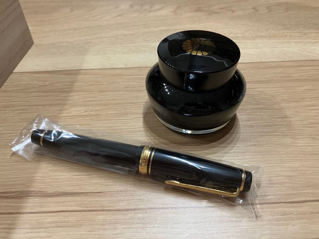 新品未使用】SAILOR 万年筆とインク瓶セット 木箱付き
