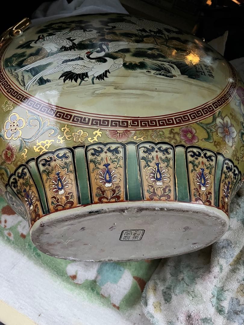 中国美術、嶺東窯製 、金彩花瓶93㌢金彩色絵 大花瓶 、鶴