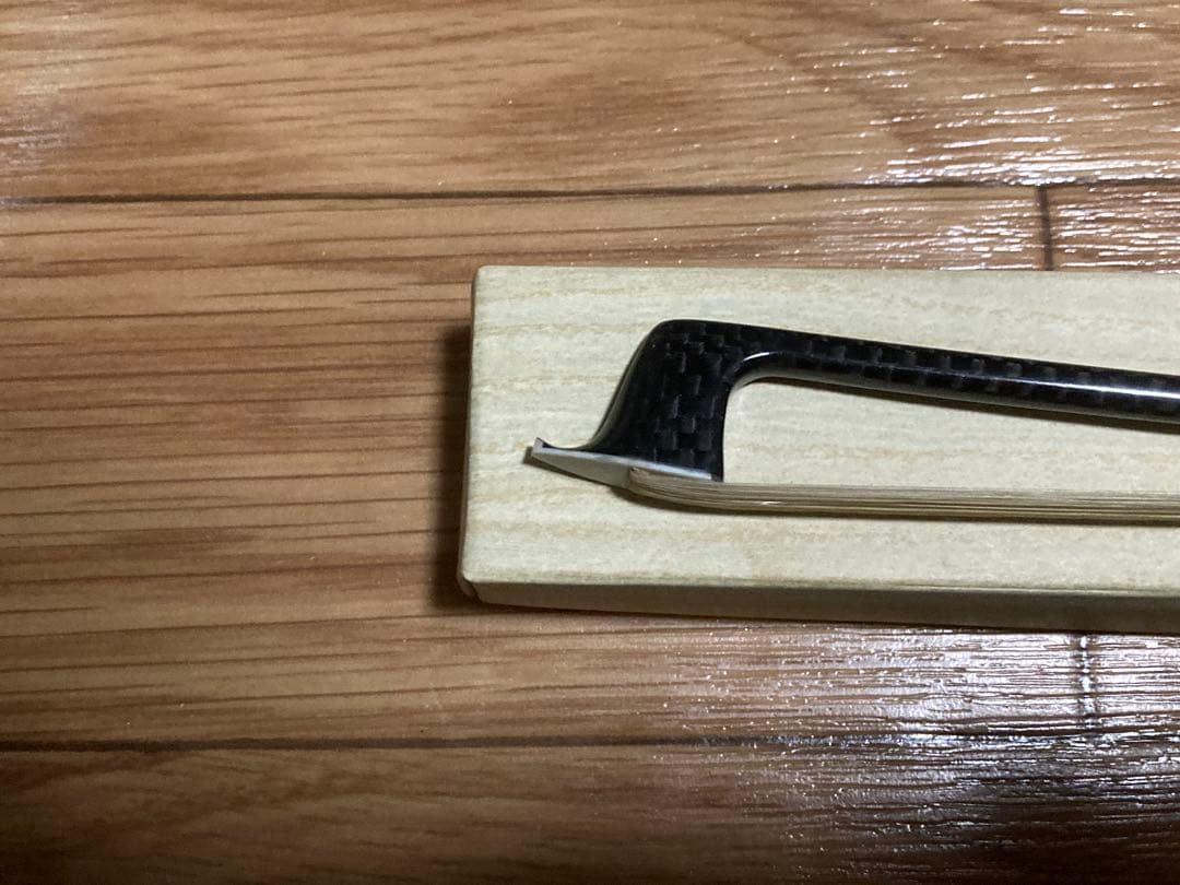  Edler カーボン バイオリン弓 4/4用