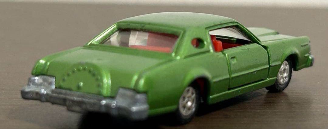 青箱 トミカ フォード コンチネンタル マークIV