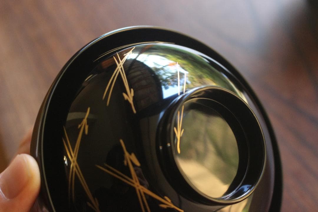 デッドストック！上質黒漆に極上松蒔絵の映えるお椀2点（検輪島塗蒔絵椀雑煮椀