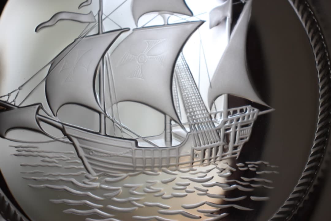 未使用 ラリック 帆船図 彫刻ガラスプレート 絵皿 - メルカリ