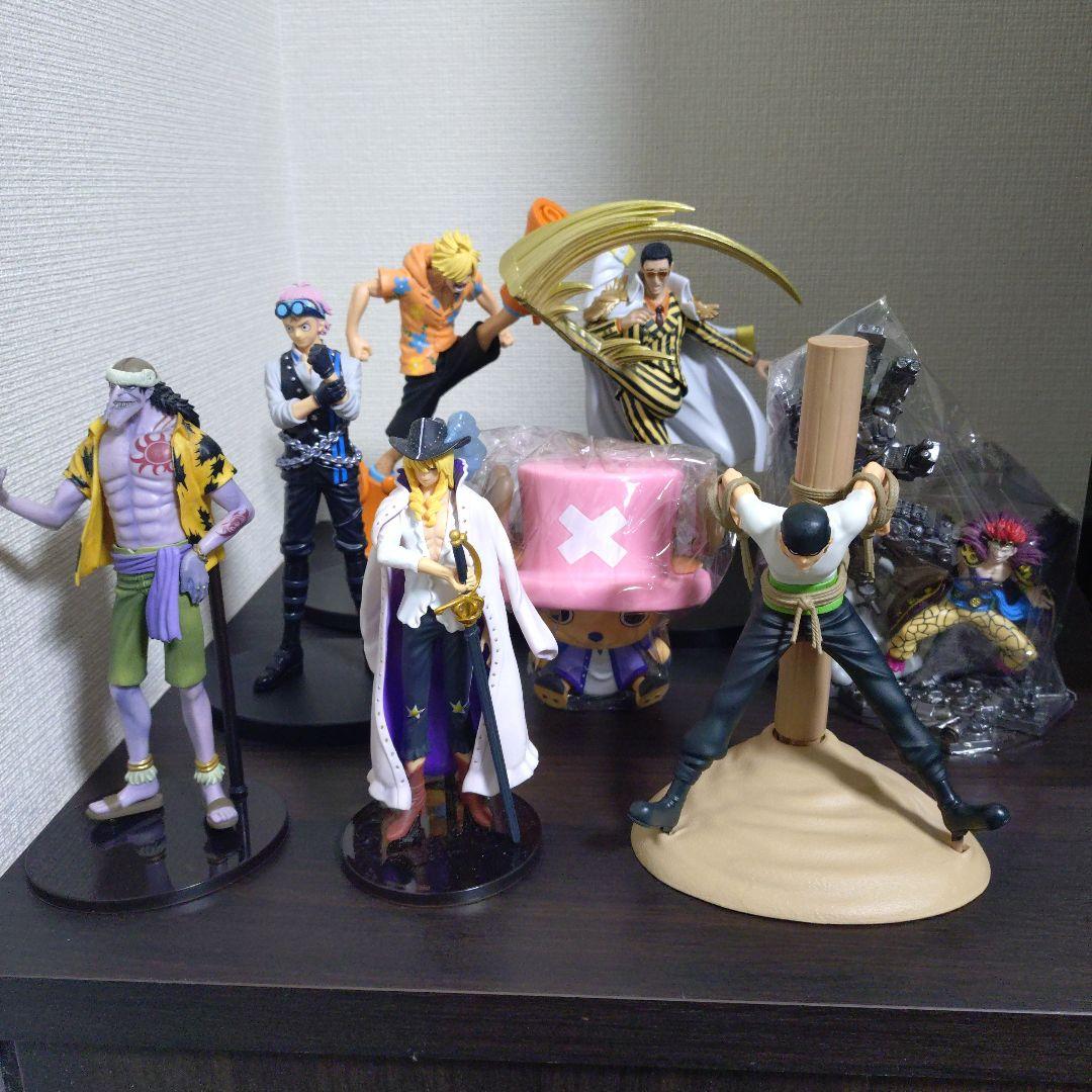ワンピースフィギュアまとめ売り 8体① - メルカリ