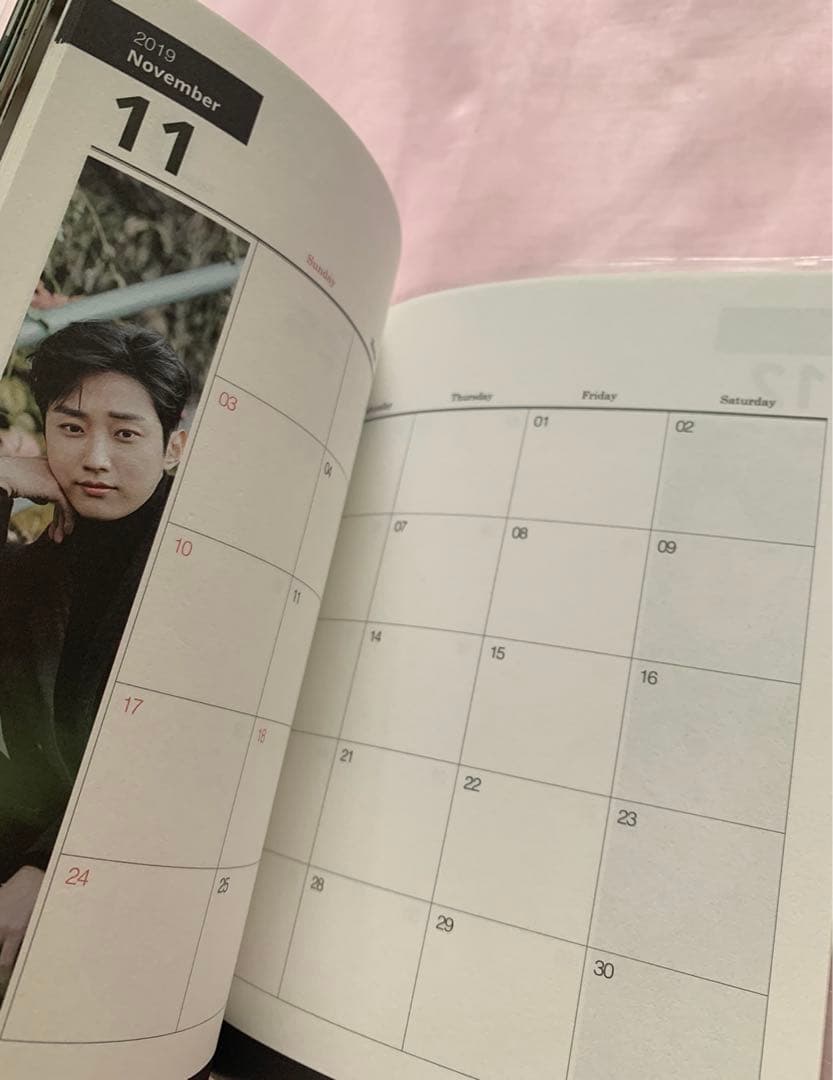 アイドル B1A4 JINYOUNG 2019 Season's Greetings