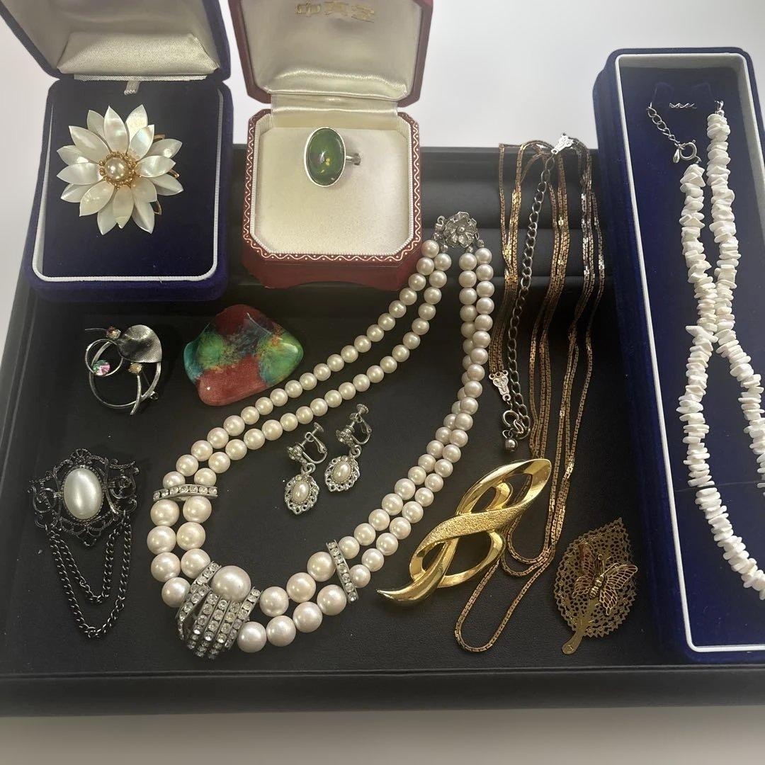遺品整理・生前整理品］指輪 金チェーン 真珠ネックレス ブローチ