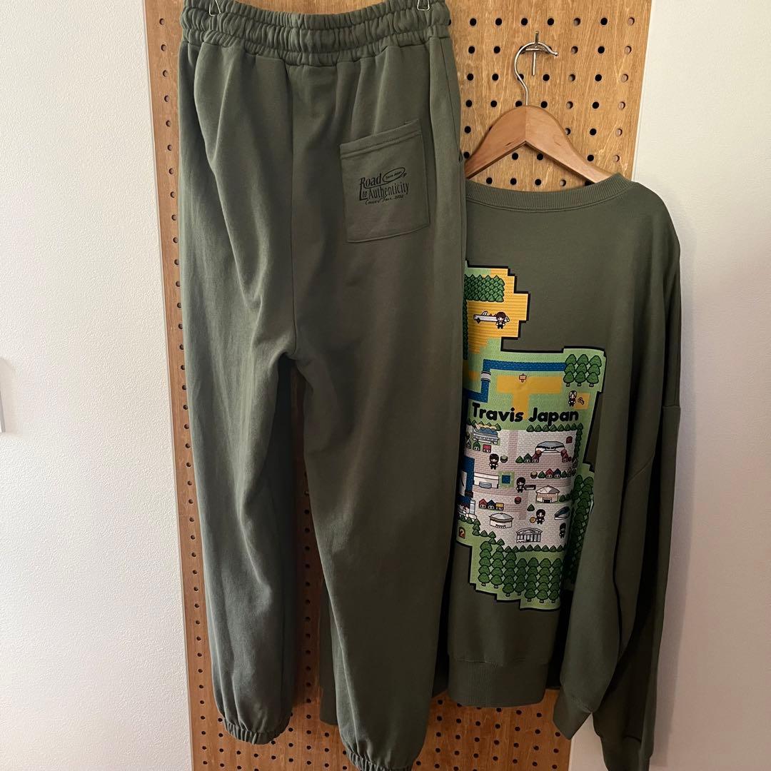 Travis Japan上下スウェットセット