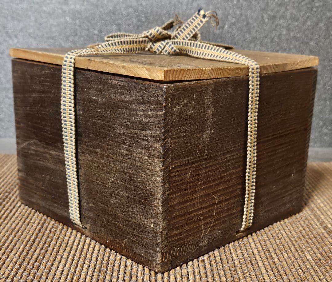 明治時代頃　古唐津　絵唐津　漆金彩絵付け　抹茶茶碗　茶道具　茶器　茶事　茶の湯