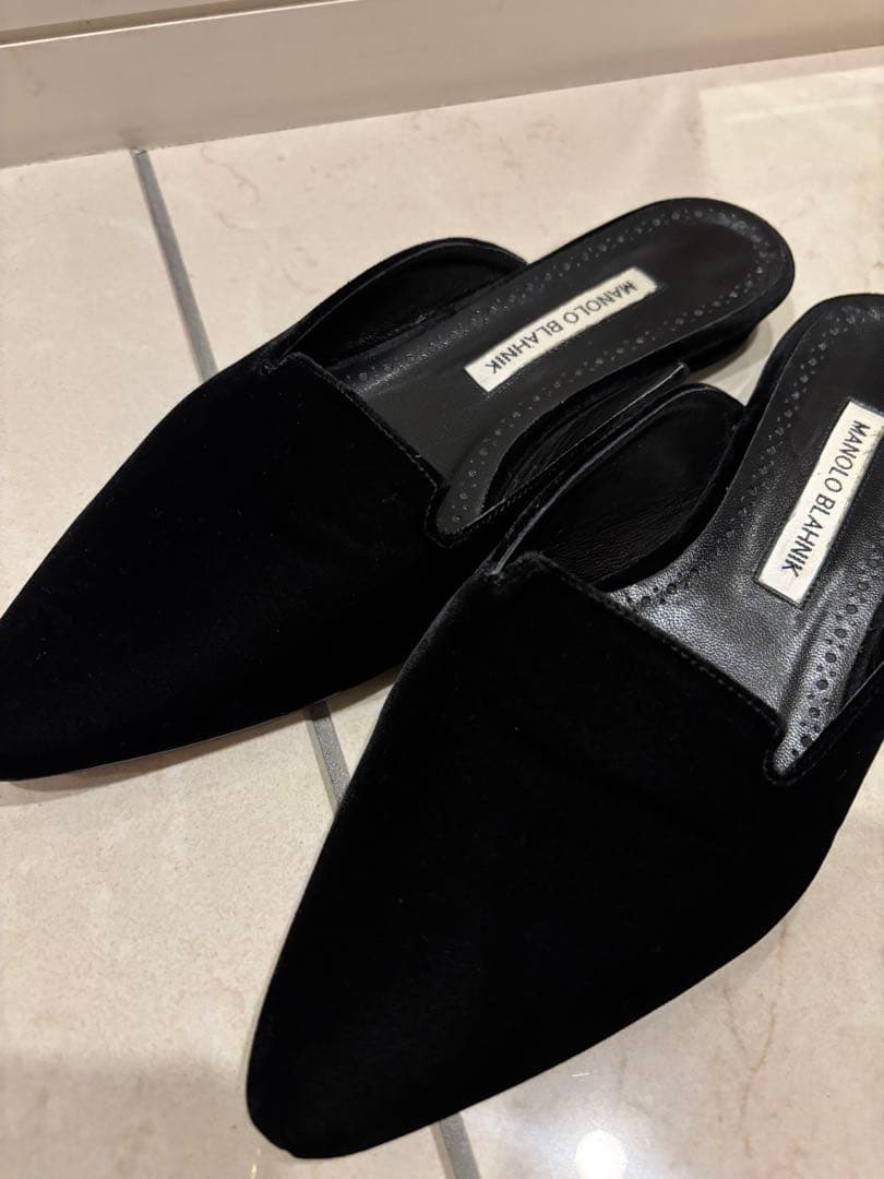 マノロブラニク 37 ブラック ベロア ミュール 靴 シューズ マノロ 黒