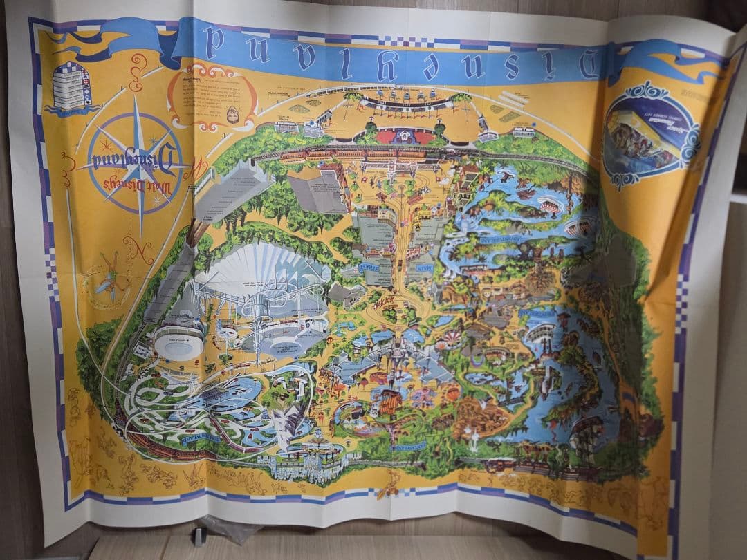ヴィンテージ アメリカ ペナント ディズニーランドエリアマップ 17点