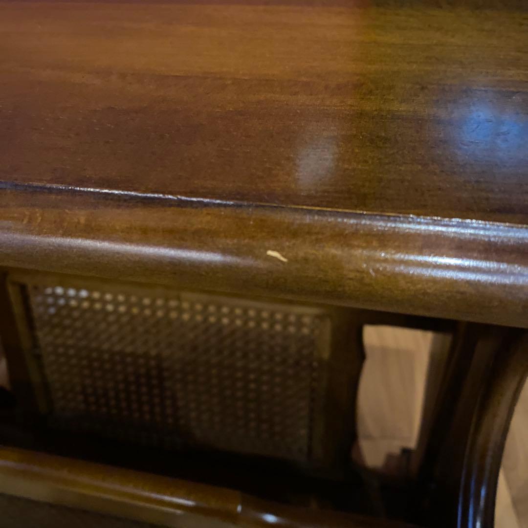 オールドカリモク コロニアル ラタン収納付き木製サイドテーブル