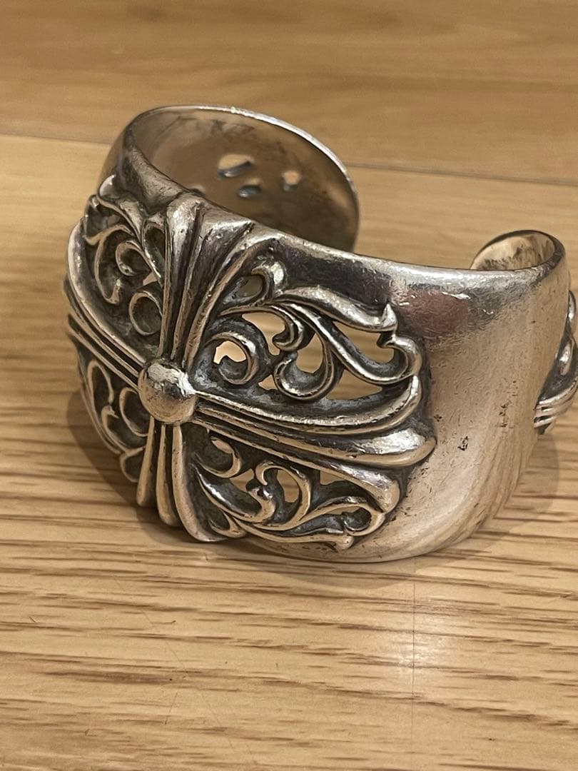 ぼぶゆう　クロムハーツ　フローラルクロス　ワイドカフ　鑑定証明書付き