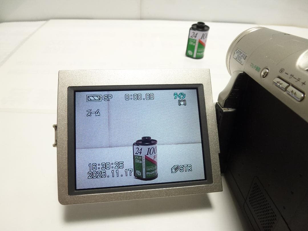 希少　動作品　Mini DV　パナソニックビデオカメラ　NV-DS9