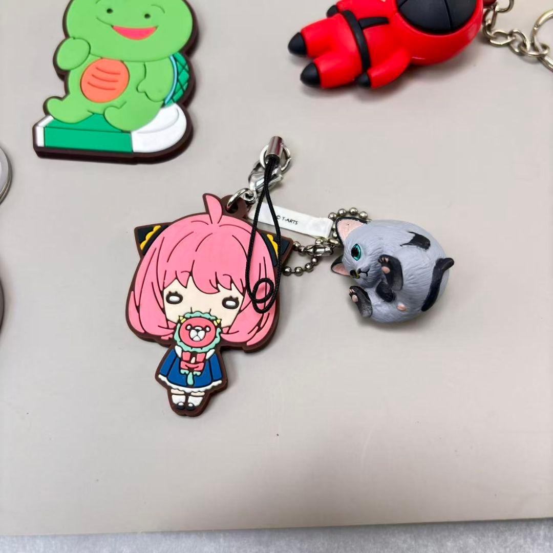アクリルキーホルダーセット - メルカリ