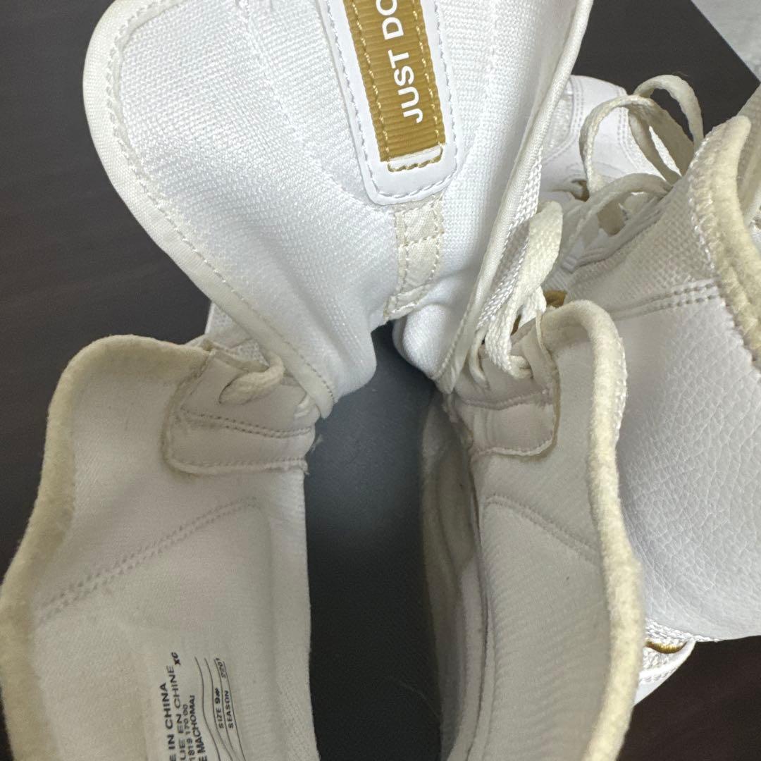 Nike ボクシングシューズ ホワイト/ゴールド - メルカリ