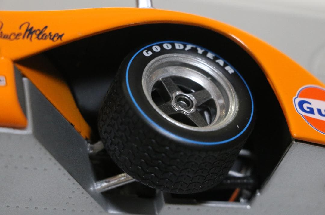 超貴重　GMP製１／１８ マクラーレン・シボレーＭ８Ｂウィング１９６９カンナム