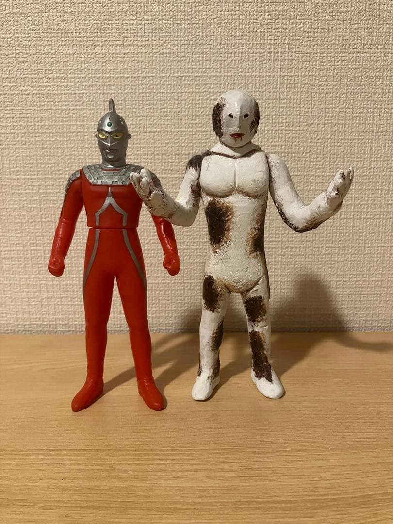 怪獣 ウルトラマン ソフビ カスタム リペイント スペル星人 - メルカリ