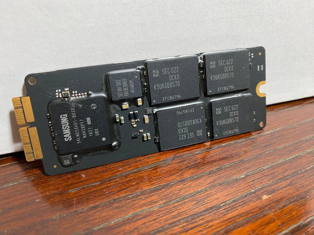 Apple純正 SSD SAMSUNG 1TB 中古動作品 - メルカリ