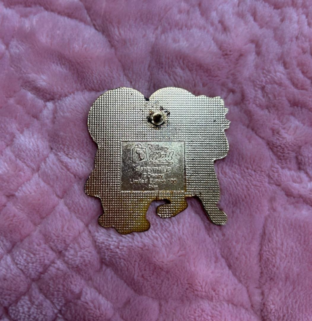 ディズニーモール　マリー　ピンバッジ　LE100