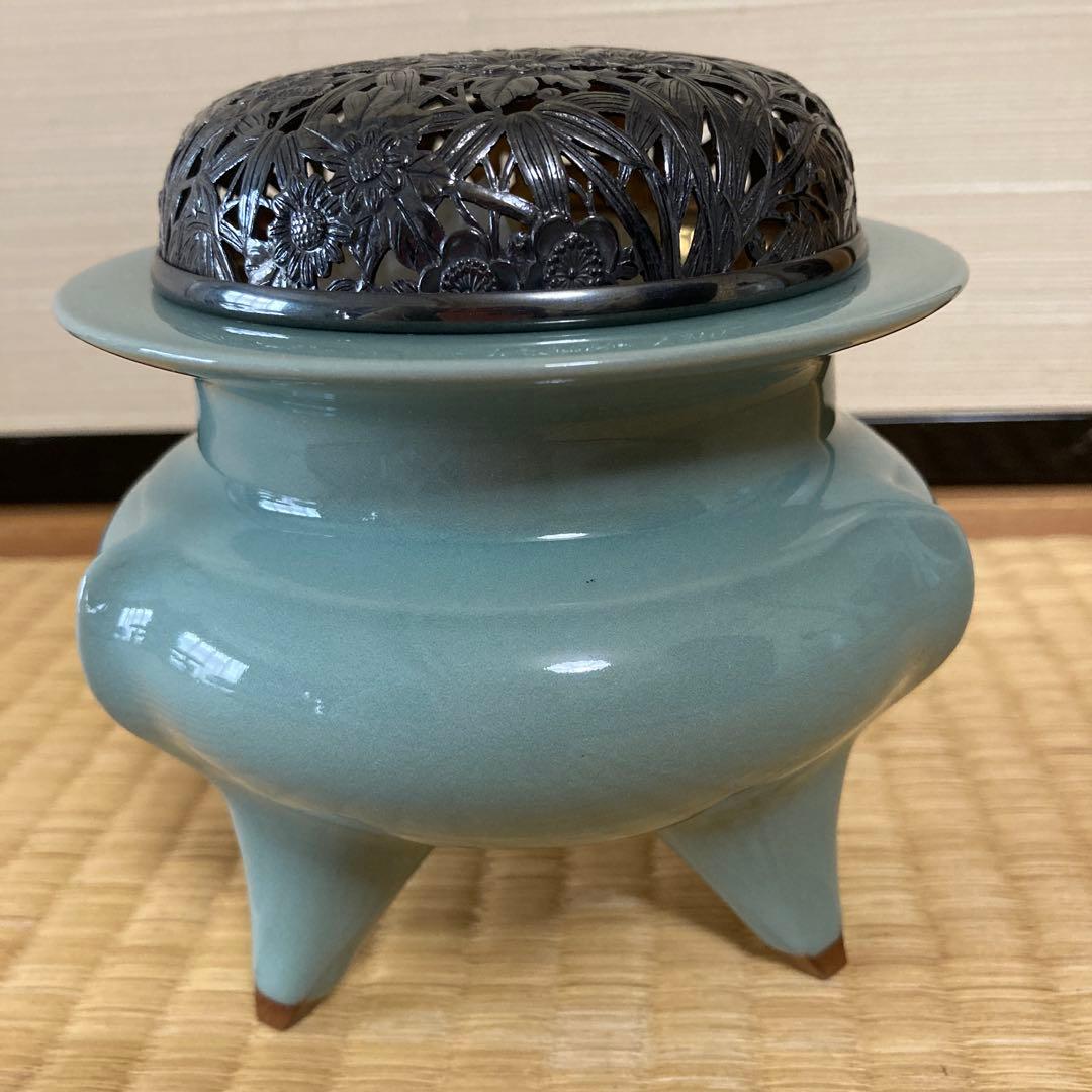 諏訪蘇山作 香炉 青磁 袴腰 三足香炉 純銀 花刻透し