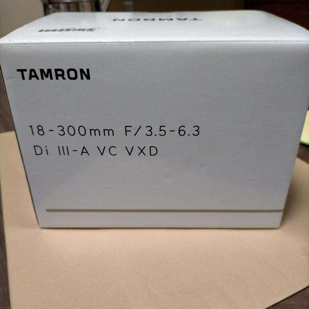 タムロン 18-300mm F3.5-6.3 Di III-A VC VXD